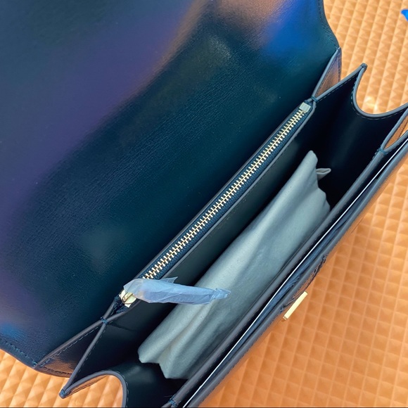 Tory Burch Eleanor Quilt Convertible Leather Bag - Picture 4 of 12